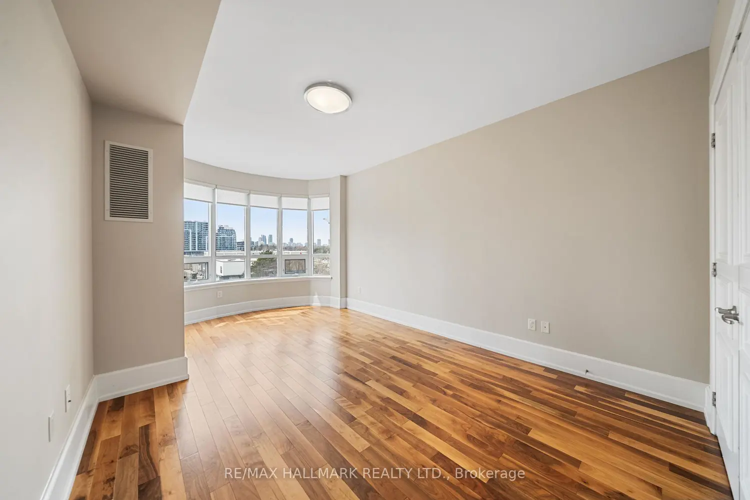 Additional image 11 of 660 Sheppard Avenue 601