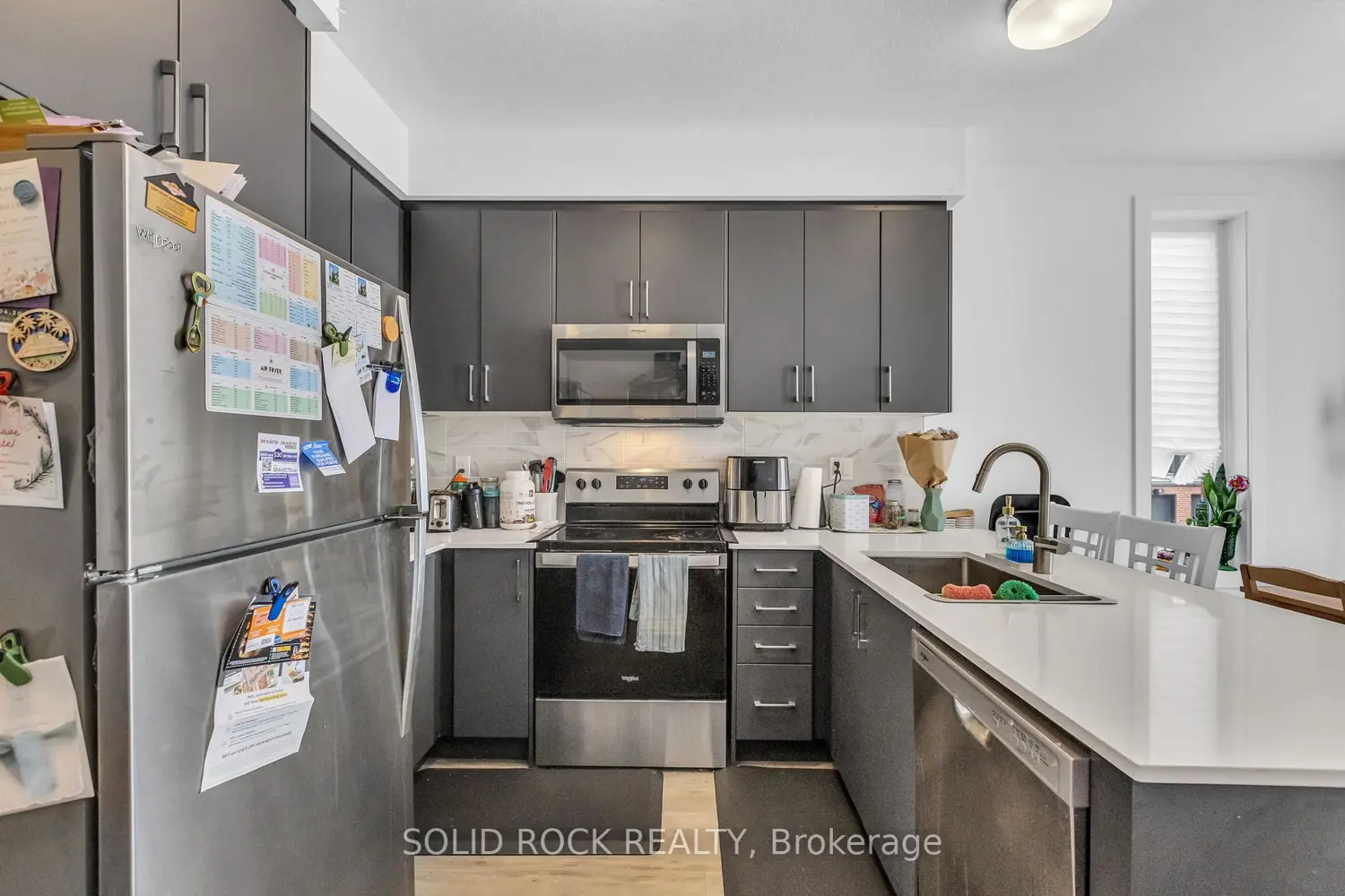 99 Roger Street 43 photo 5