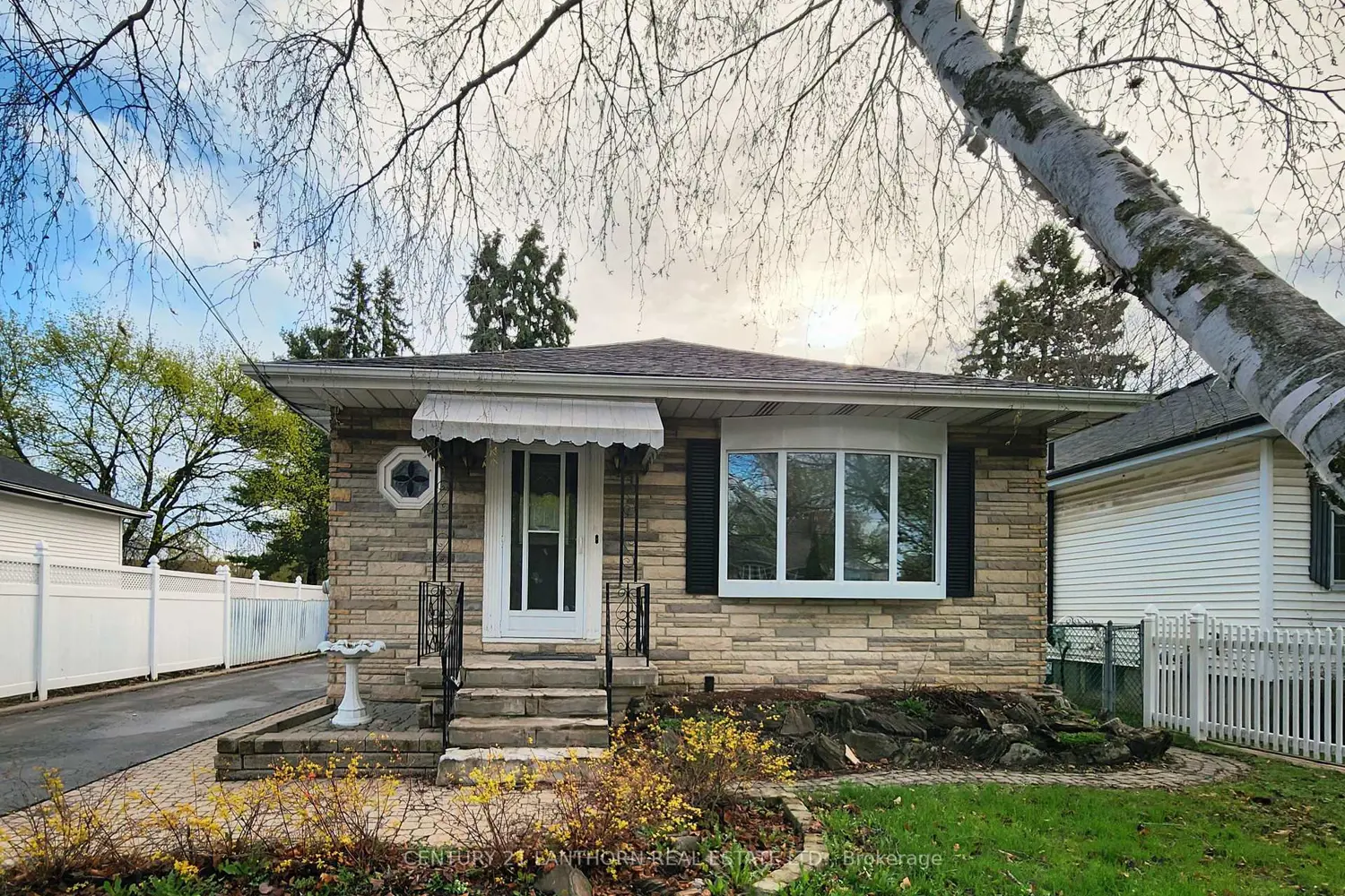 Additional image 8 of 233 Herchimer Avenue