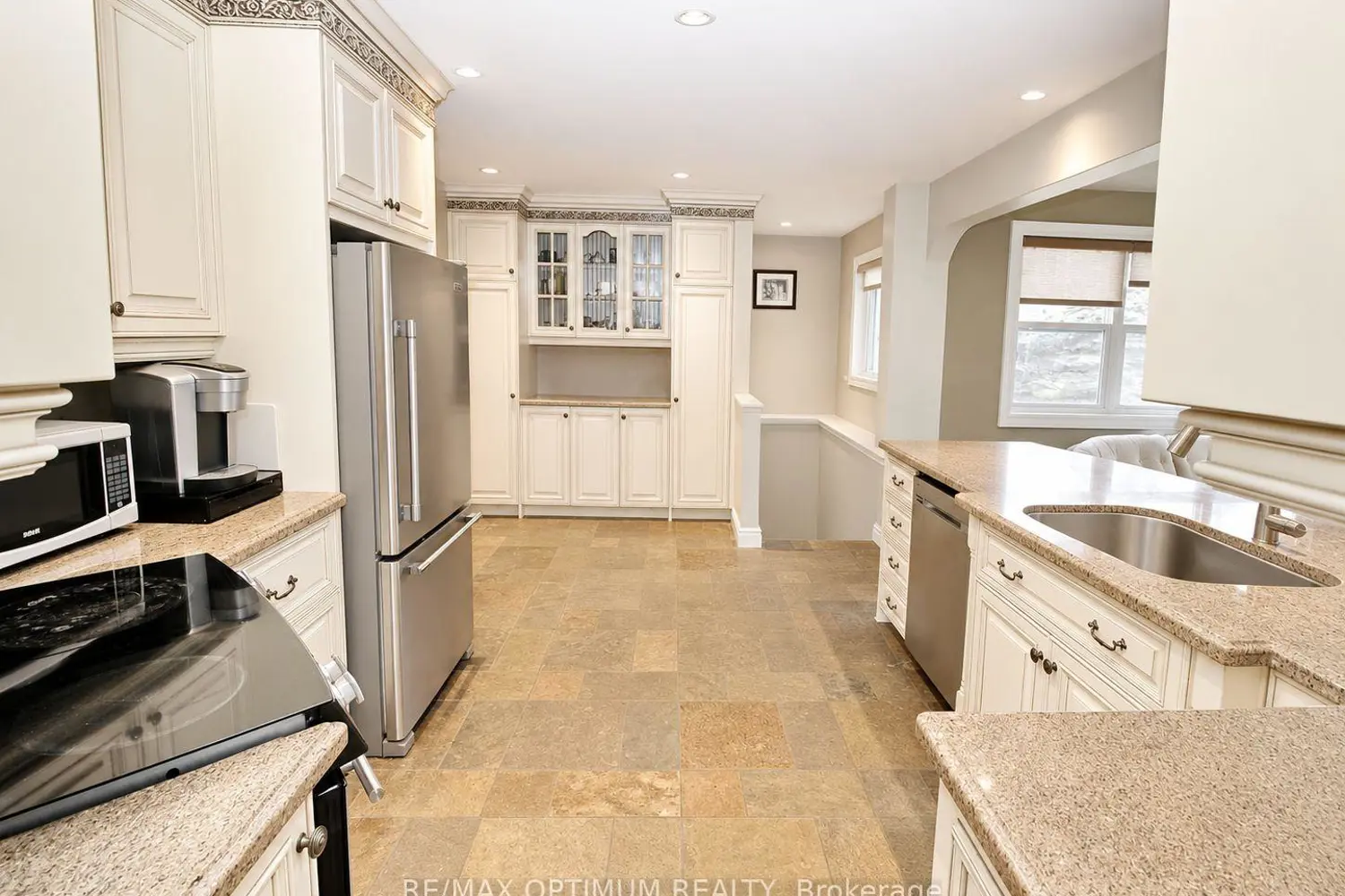Additional image 5 of 9612 Wellington Road 42