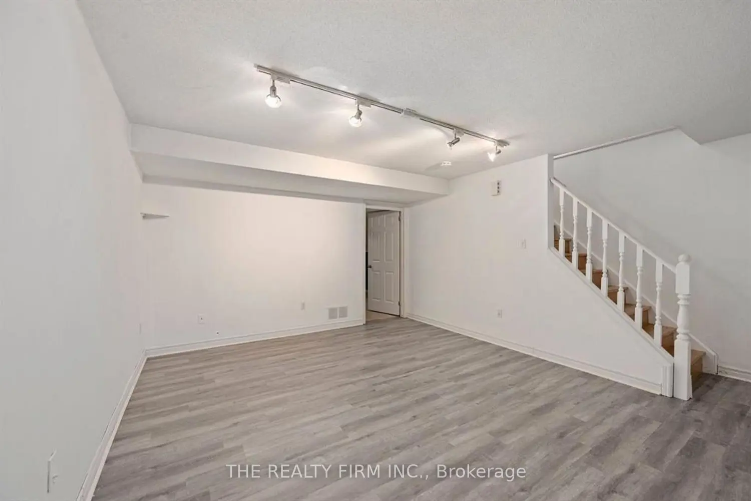 Additional image 13 of 151 Martinet Avenue 60