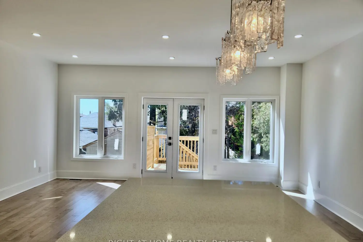 21B Roseland Drive