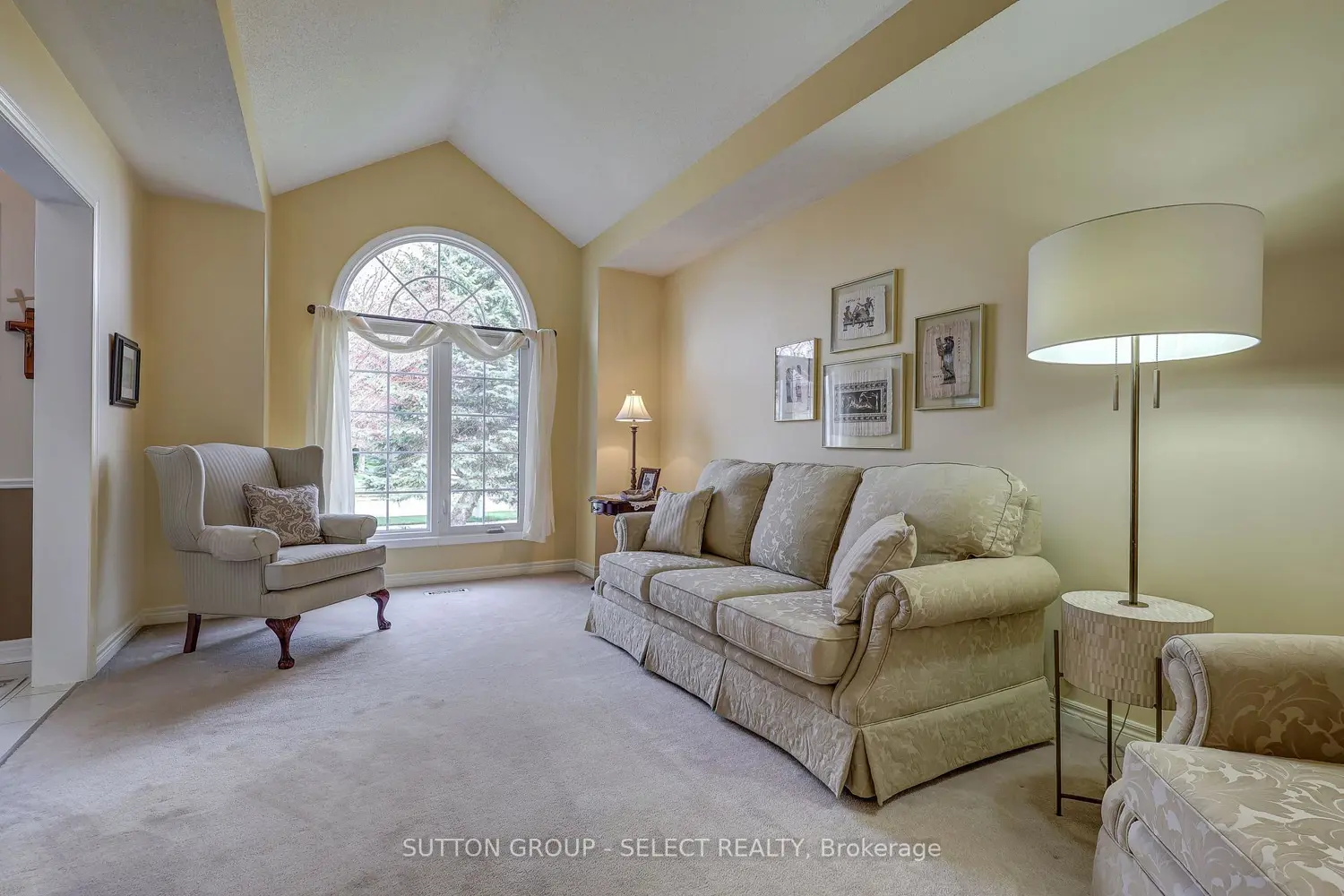 Additional image 3 of 462 Ambleside Drive