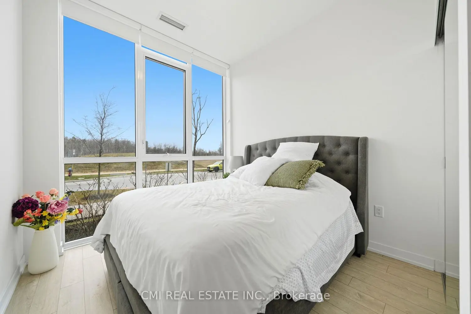 Additional image 13 of 415 Sea Ray Avenue 106