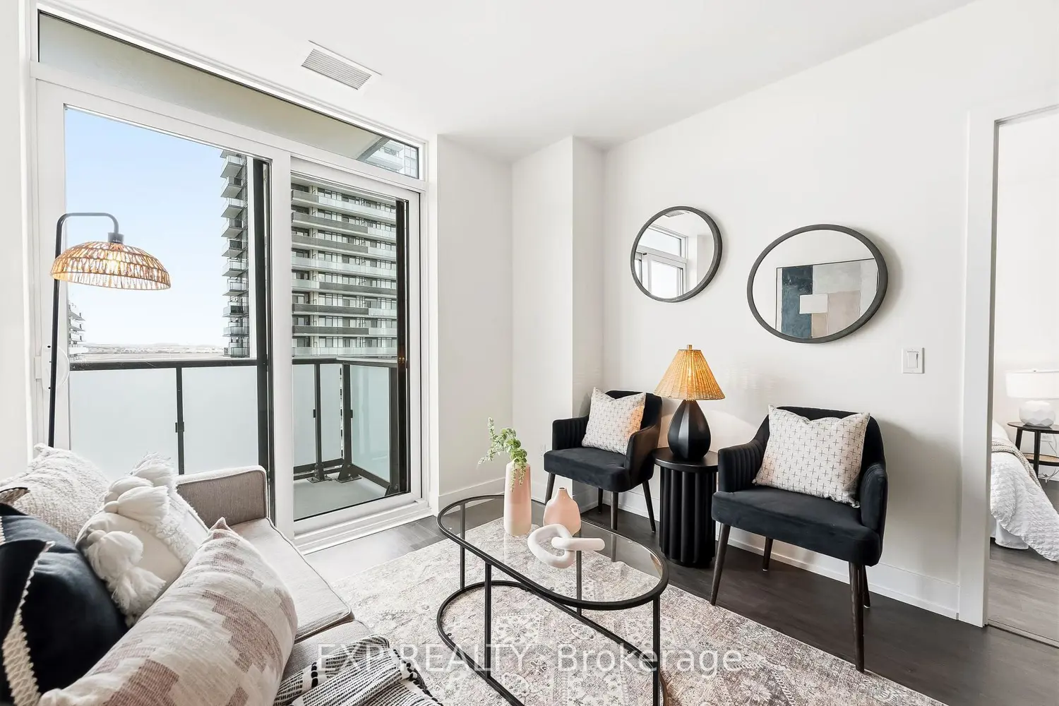 Additional image 9 of 2550 Simcoe Street 1713