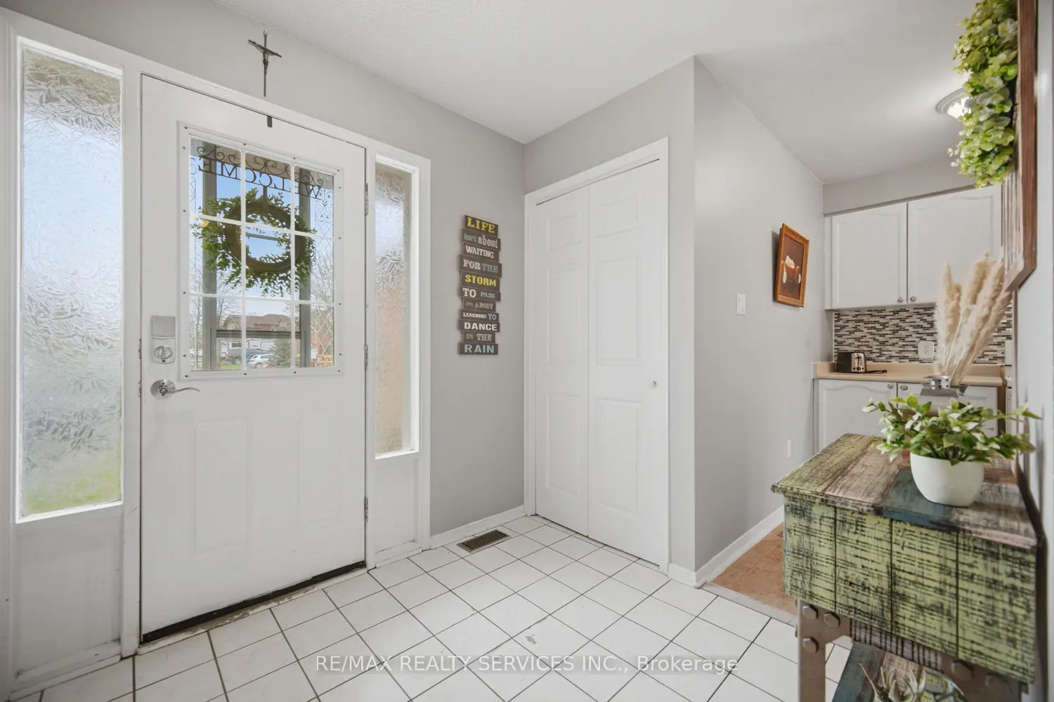 59 Fry Crescent photo 2