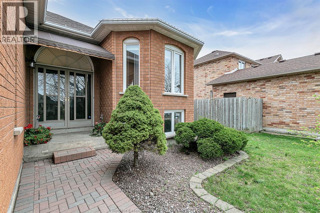 Additional image 4 of 3114 Fletcher , Windsor, ON, N9E4M7