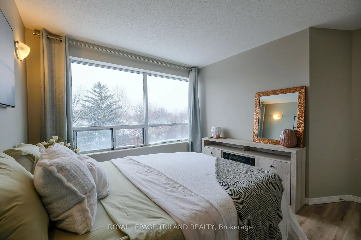Additional image 12 of 650 Cheapside Street 605