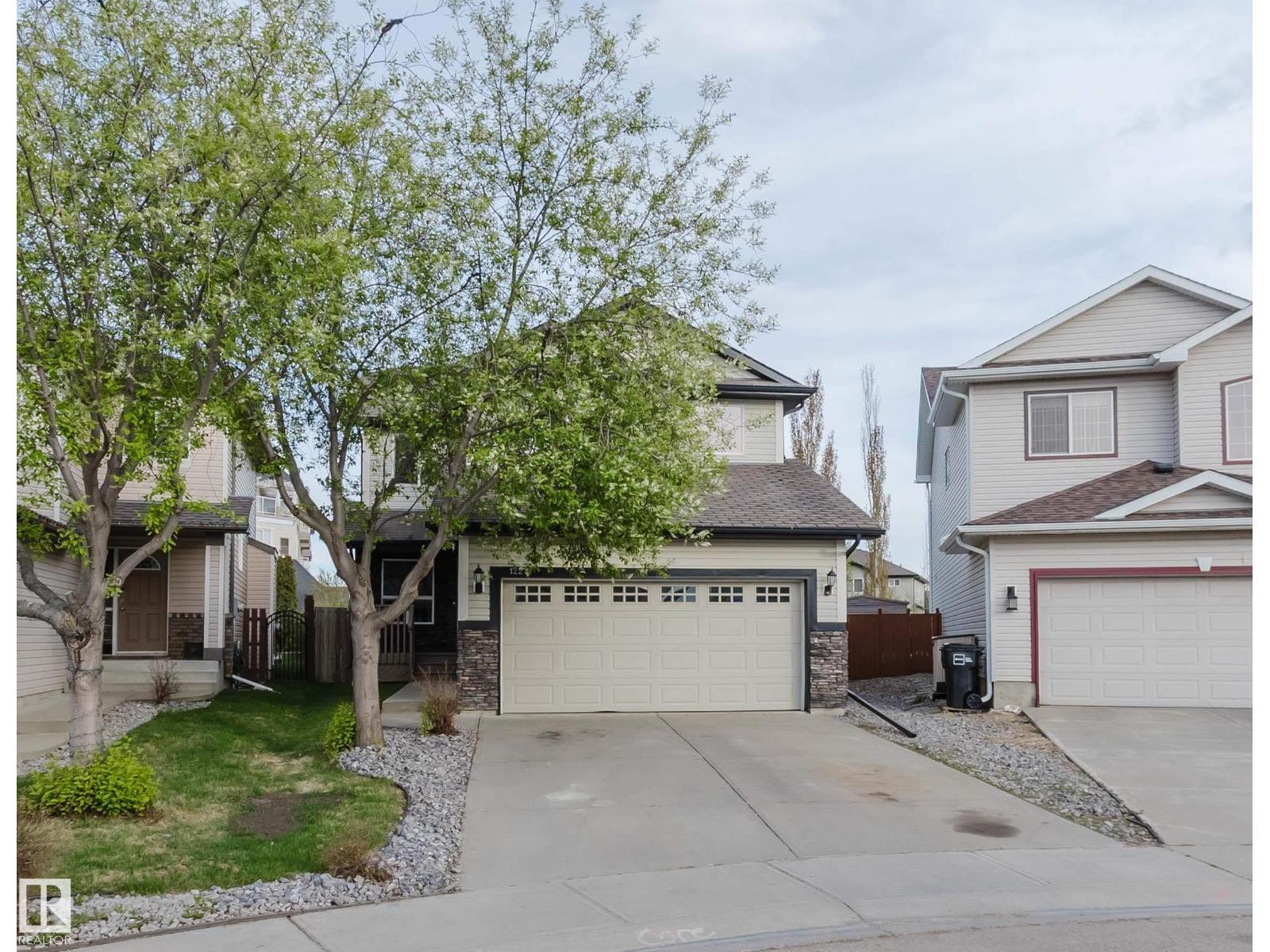 1227 115 Street SW, Edmonton, AB, T6W1W6