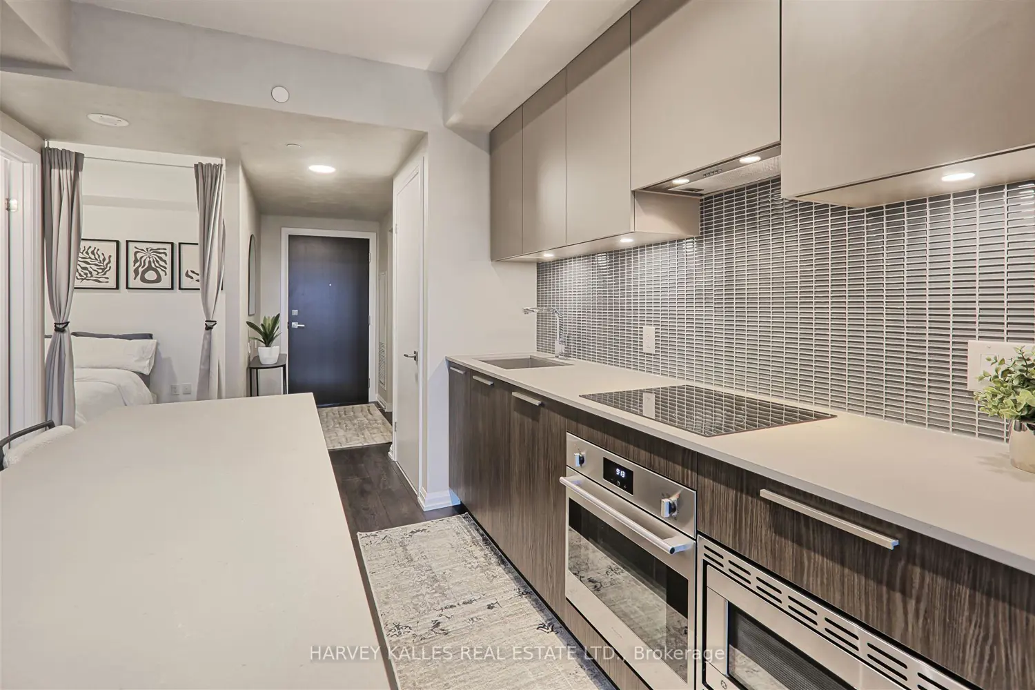 Additional image 7 of 4208 Dundas Street 412