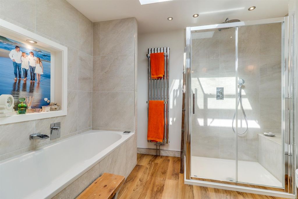 Additional image 11 of 5 bed detached house to rentLansdown, Cheltenham GL51