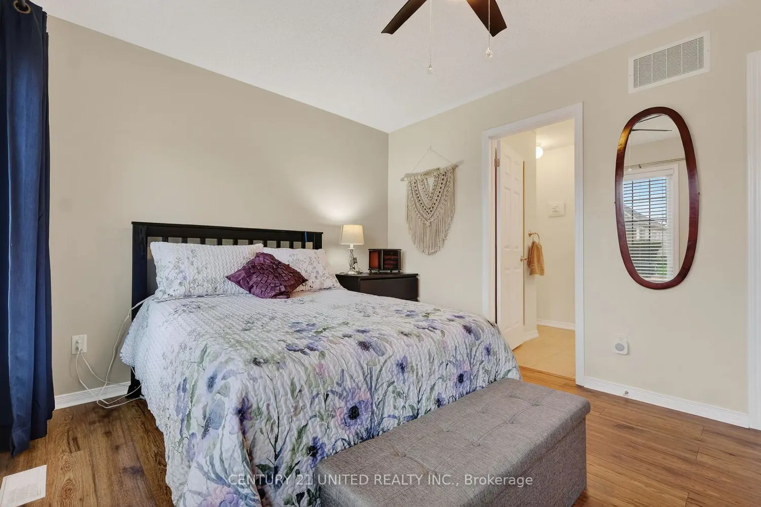 Additional image 14 of 832 Leslie Street