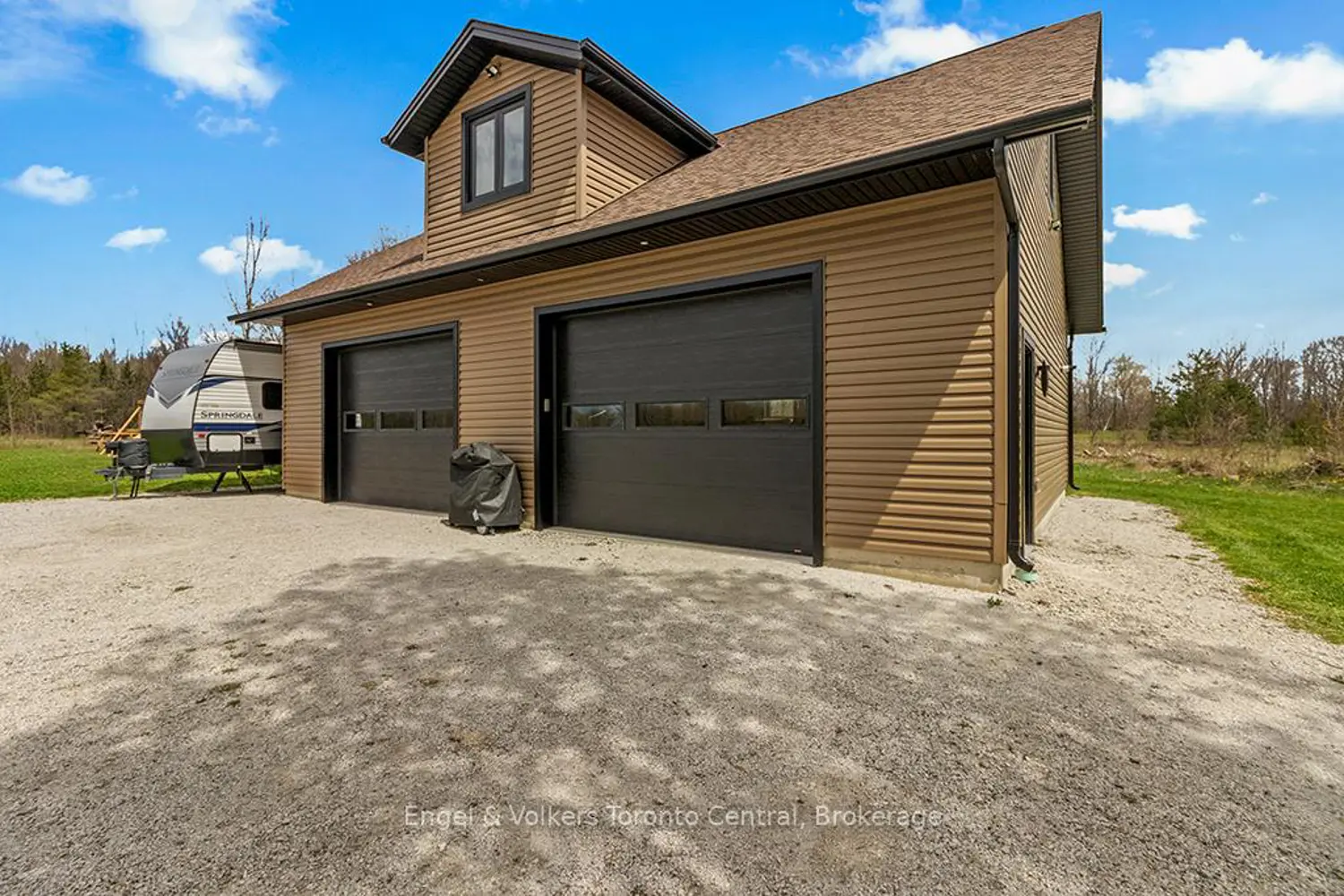 Additional image 16 of 122459 Grey Road 5