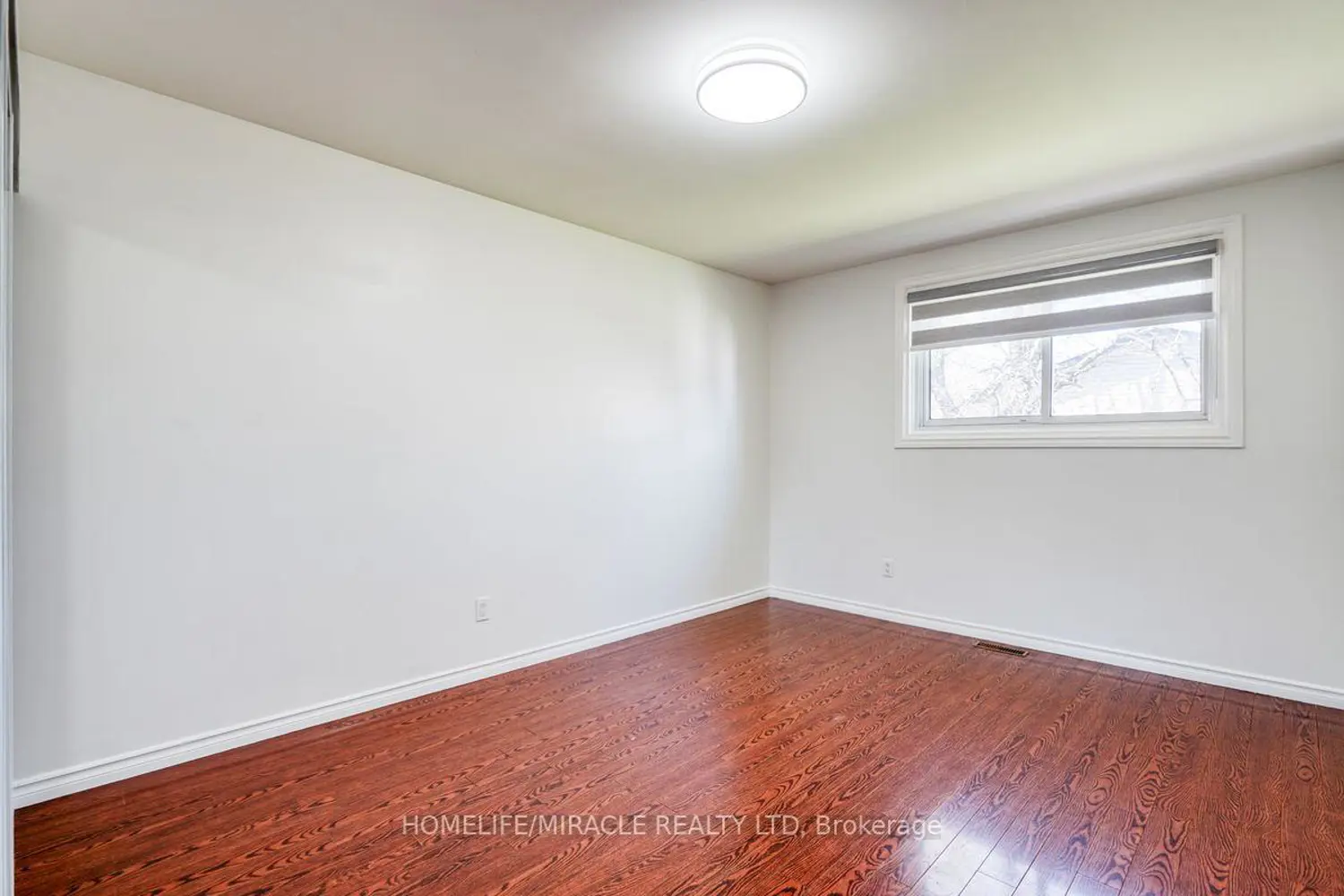Additional image 8 of 40 Reigate Avenue