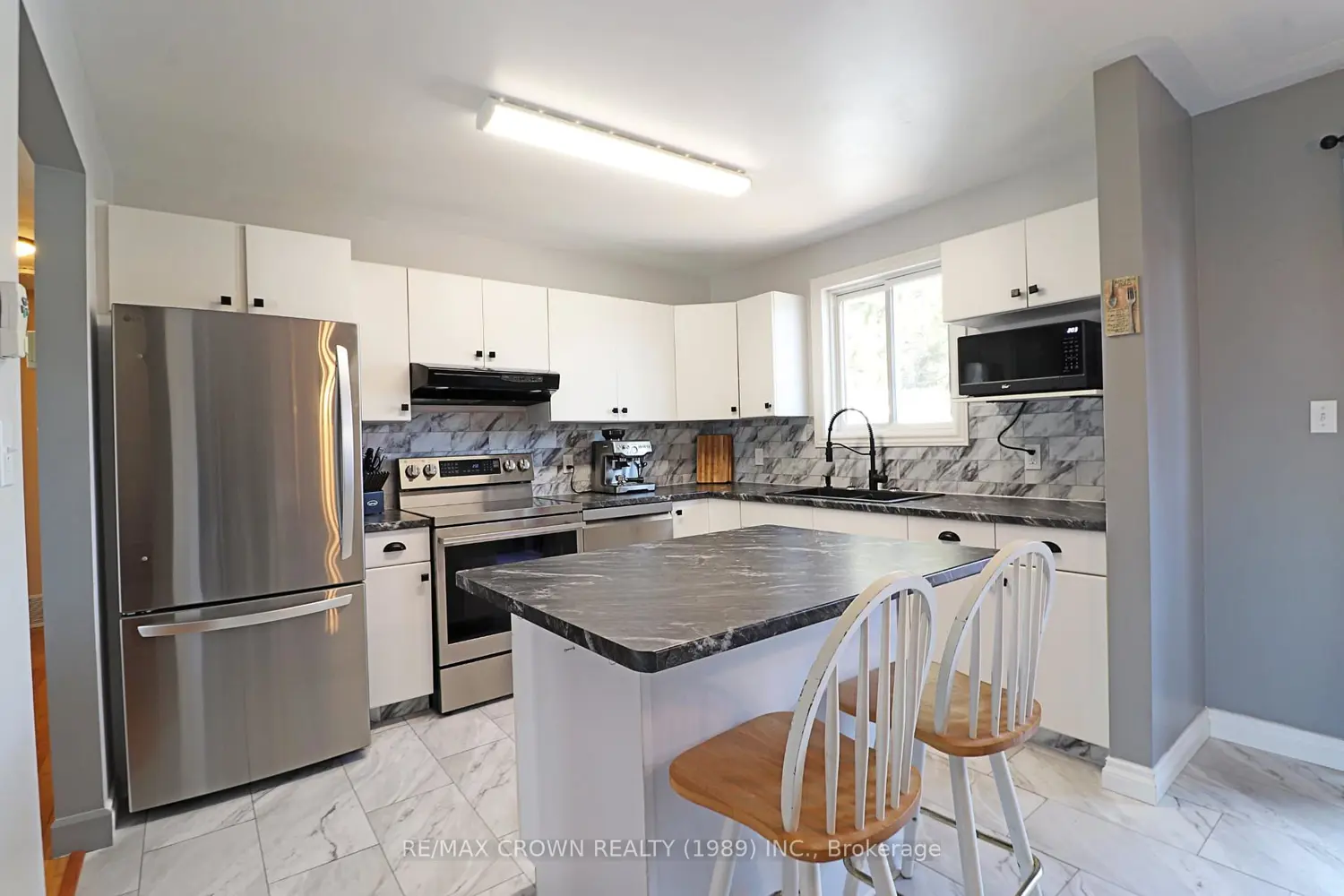 Additional image 6 of 3274 Percy Avenue
