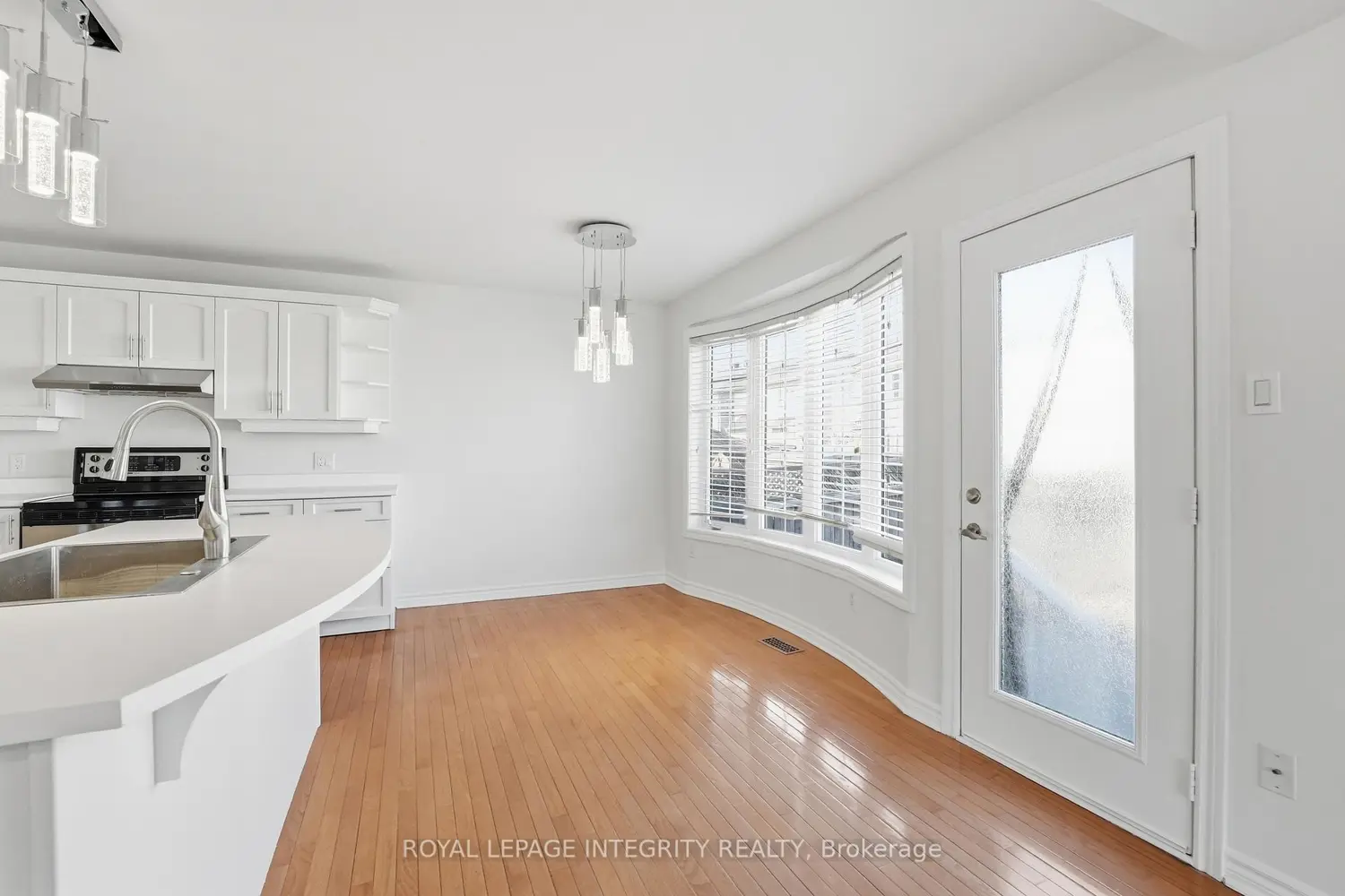 200 Burnaby Drive photo 4
