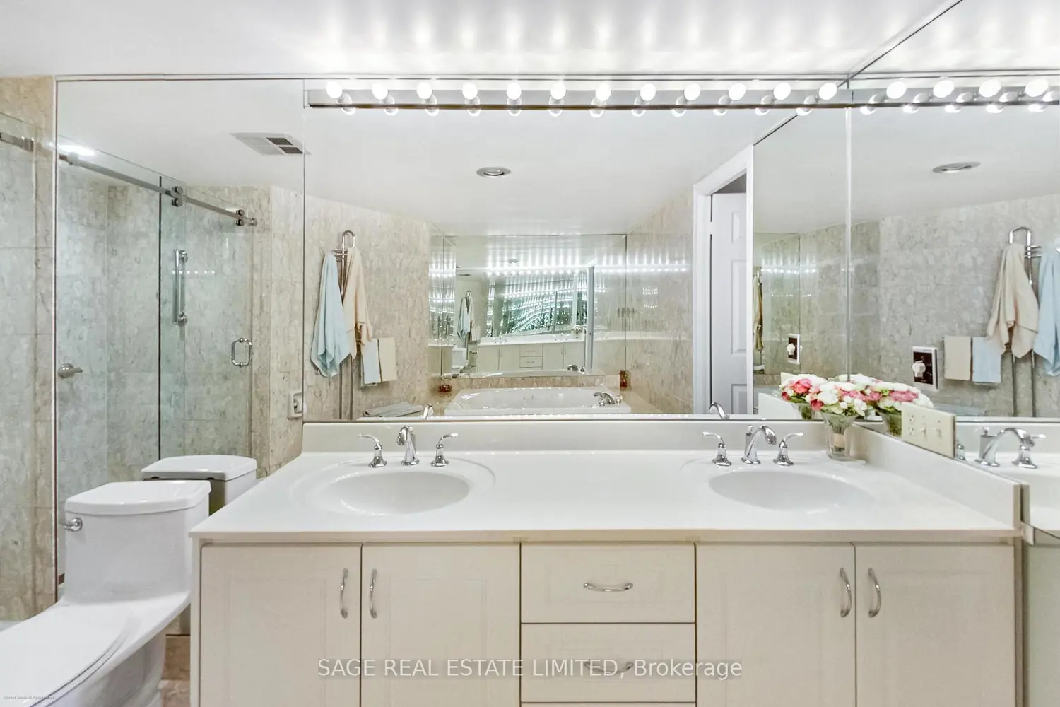 Additional image 13 of 1177 Yonge Street 207