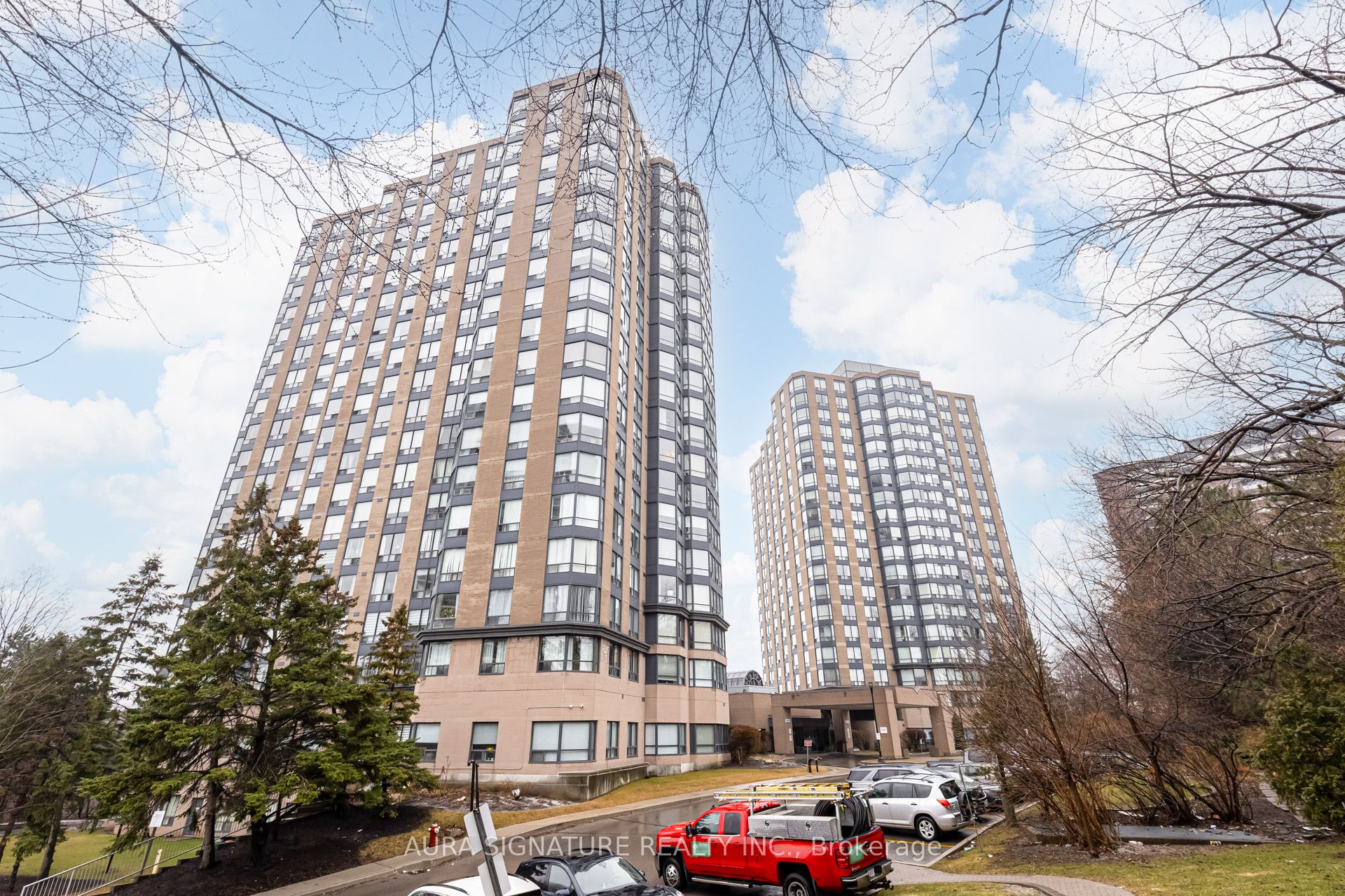 Additional image 2 of 1010-3 Hickory Tree Drive, Toronto, ON, M9N 3W5