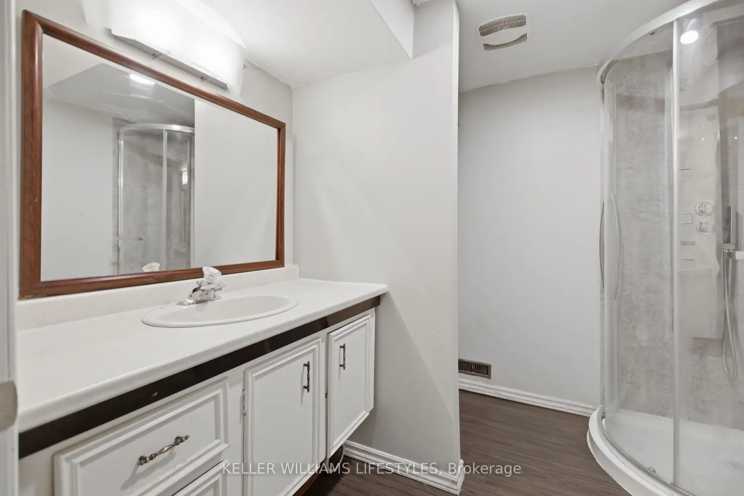 Additional image 20 of 500 Osgoode Drive 136