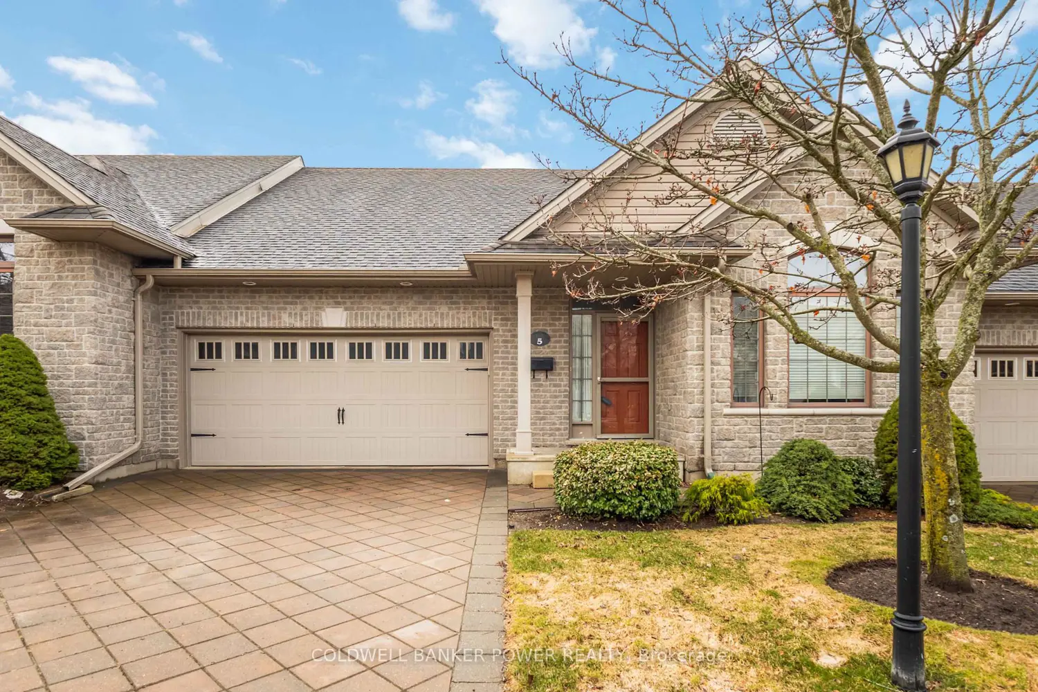 2295 Kains Road 5