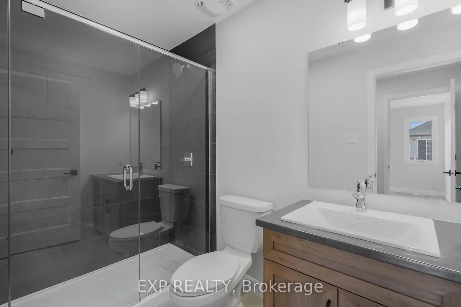 Additional image 14 of 984 Katia Street