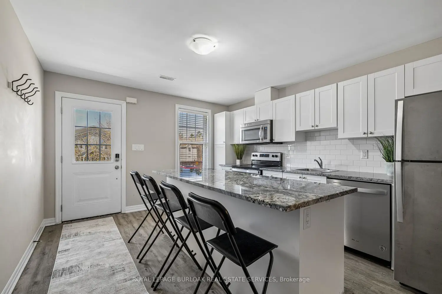 807 Gordon Street 7