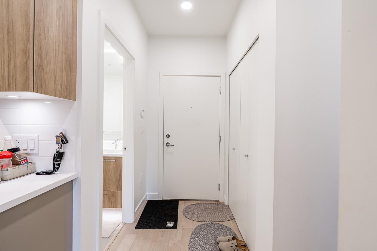 Additional image 6 of 101-7588 16th Street, Burnaby, BC, V3N 0H8