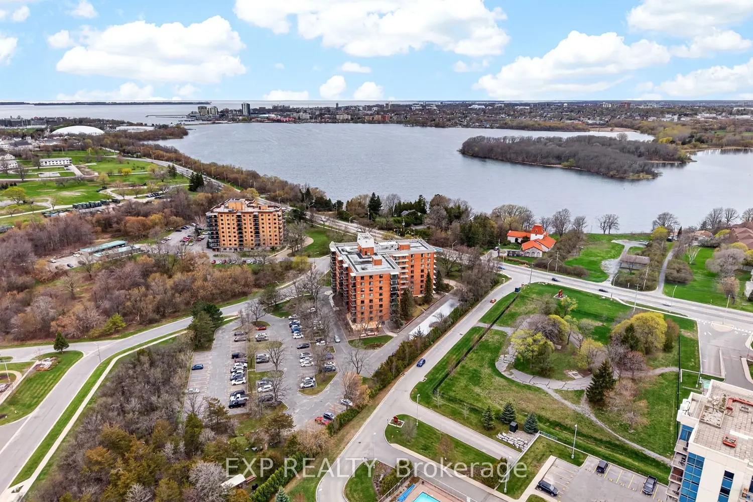 Additional image 18 of 115 Barrett Court 201