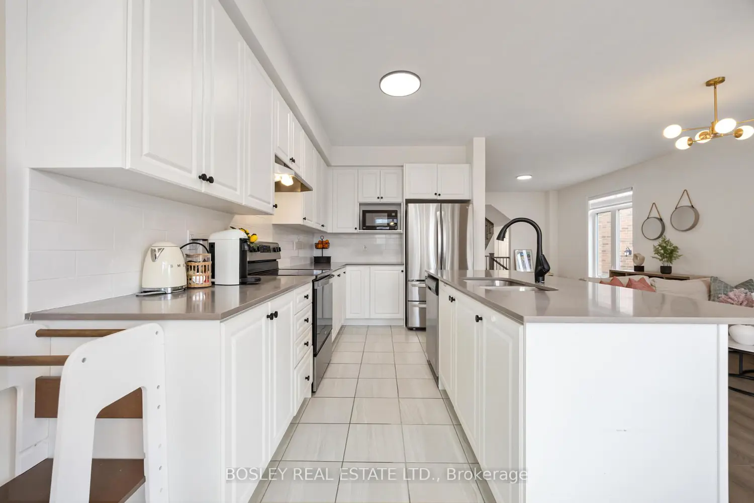 Additional image 4 of 29 Ferragine Crescent
