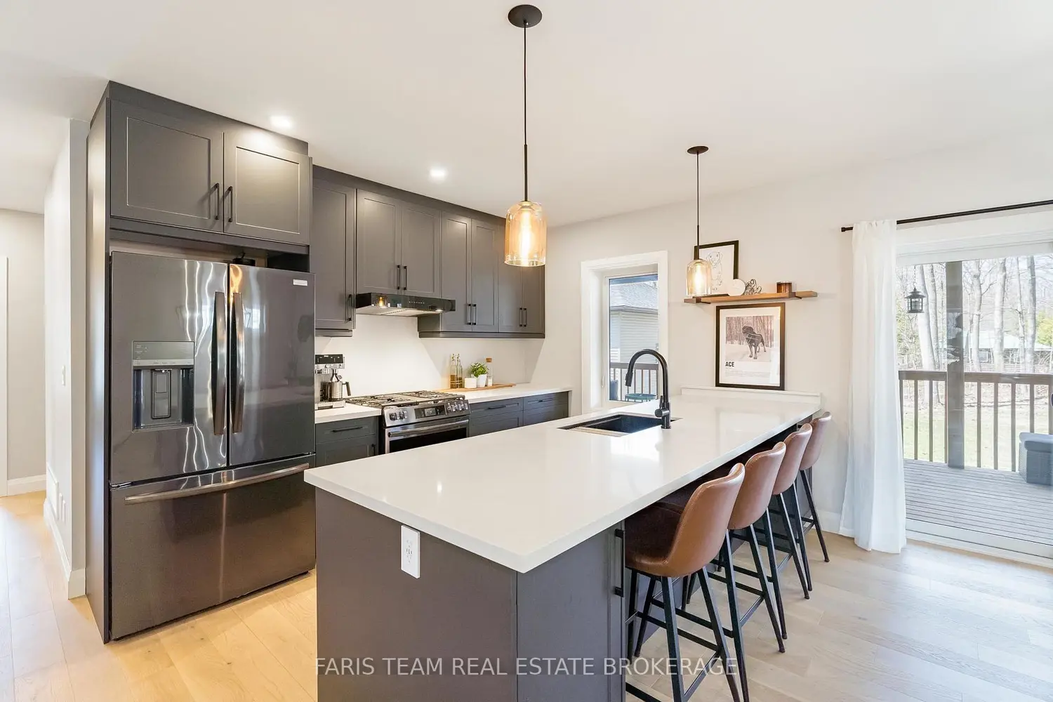 6 Fairlawn Grove