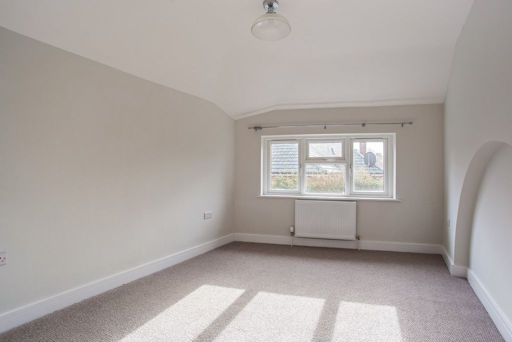 Additional image 9 of 4 bed detached house to rentSchool Road, Charlton Kings, Cheltenham GL53