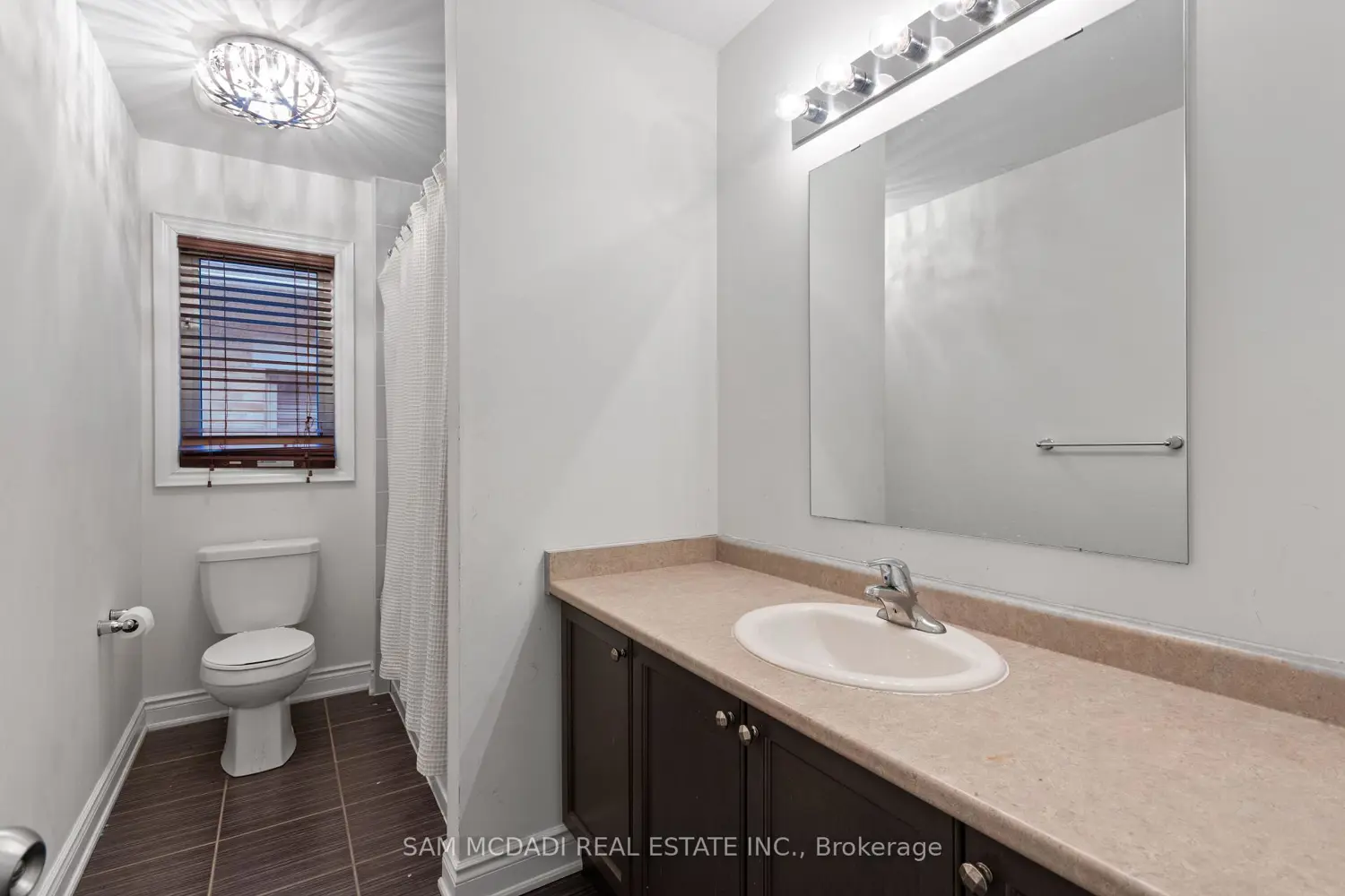 Additional image 12 of 53 Lorenville Drive