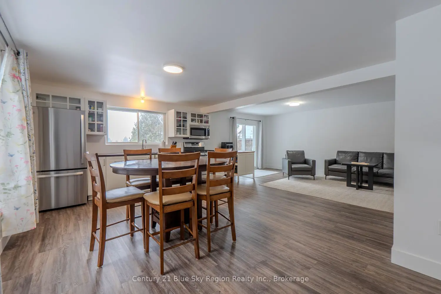 Additional image 6 of 12 Mowat Crescent