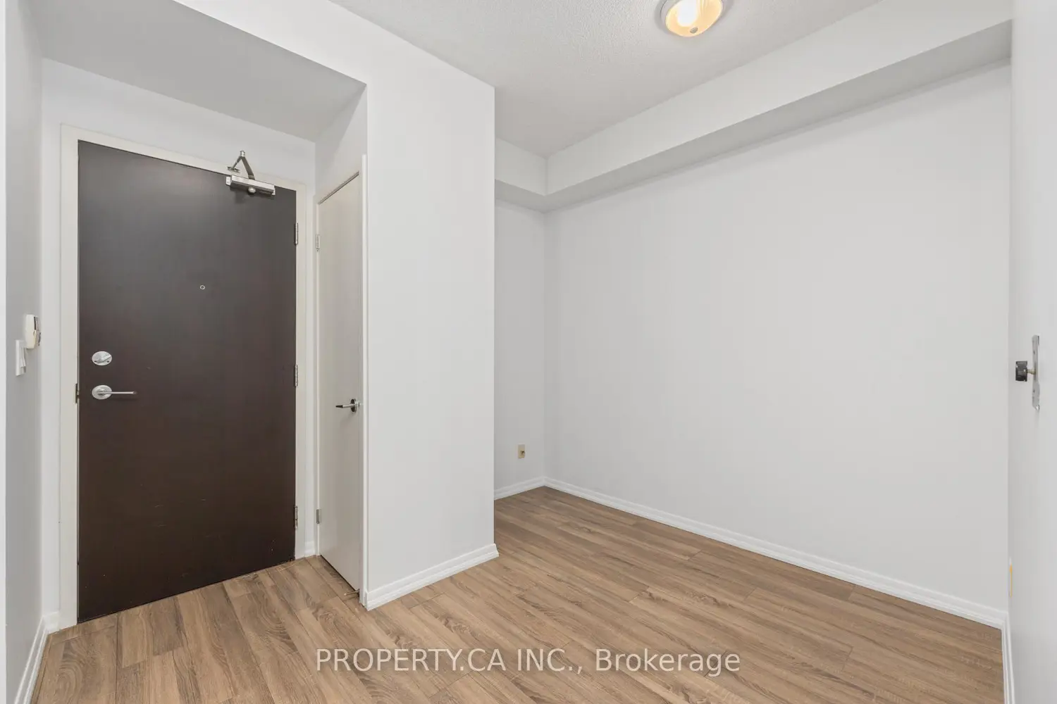 Additional image 12 of 231 Fort York Boulevard 223