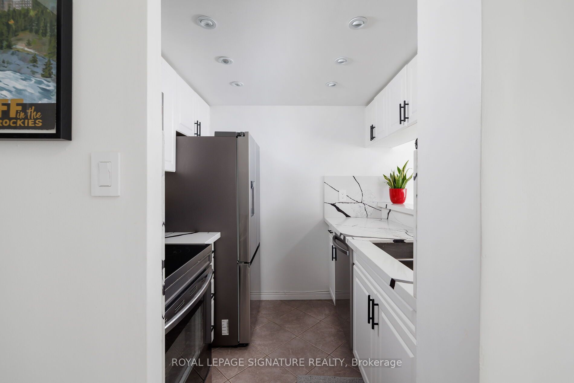 Additional image 6 of 909-880 Dundas Street W, Mississauga, ON, L5C 4H3