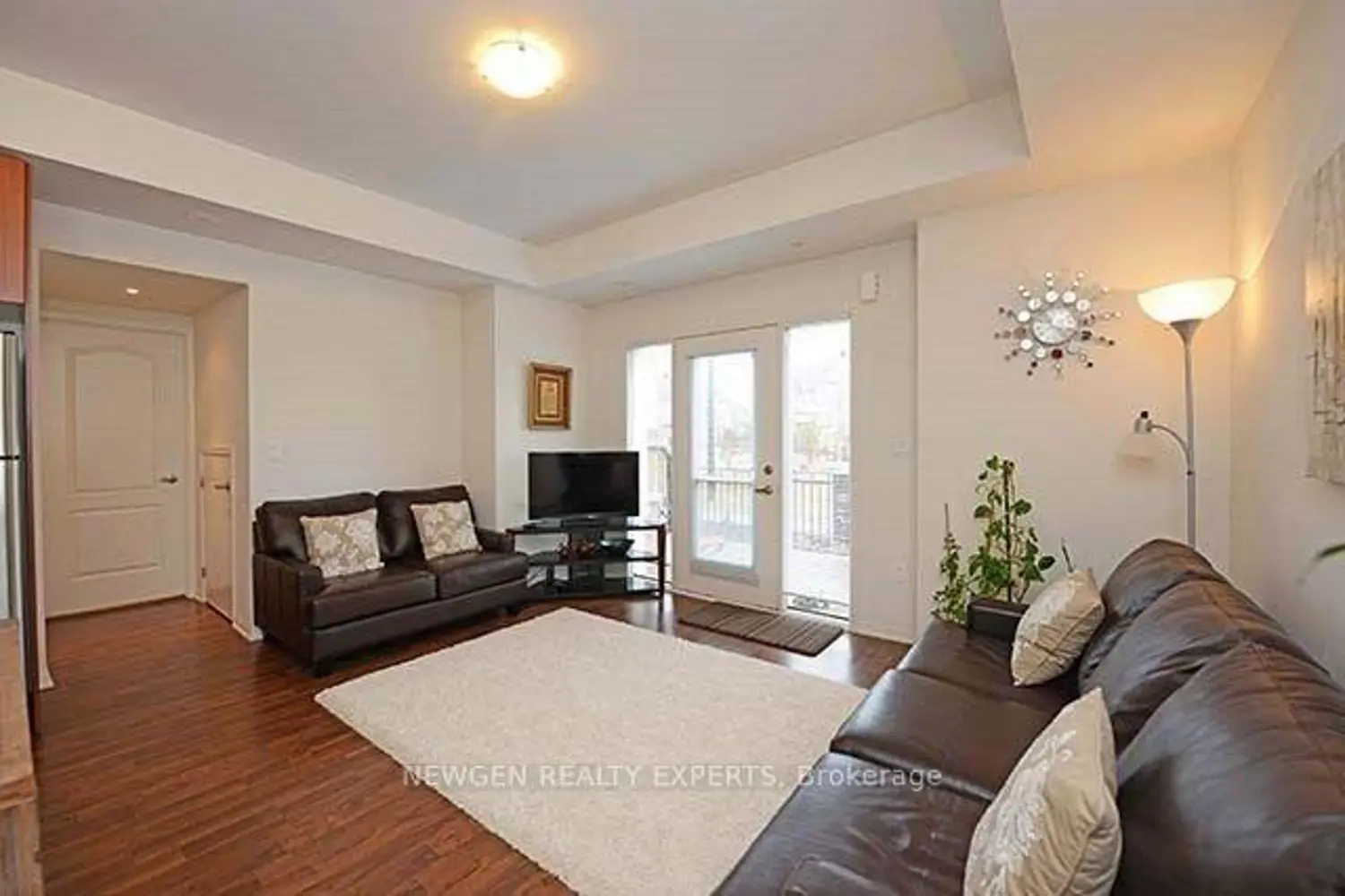 Additional image 5 of 3185 Boxford Crescent 16