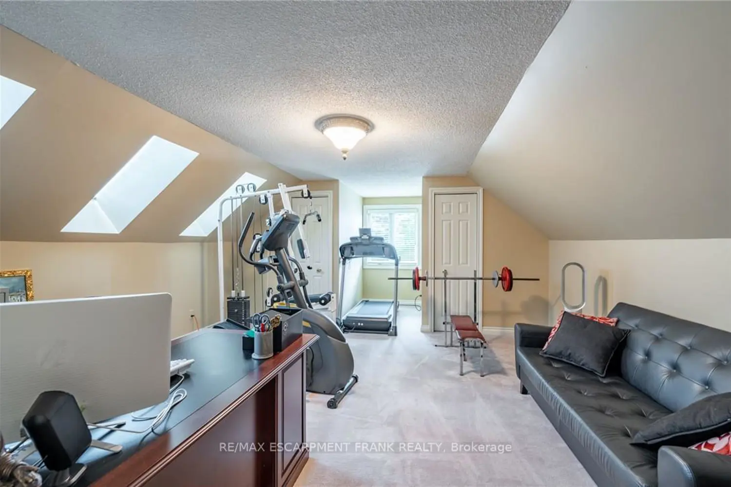 Additional image 14 of 45 Peppertree Crescent