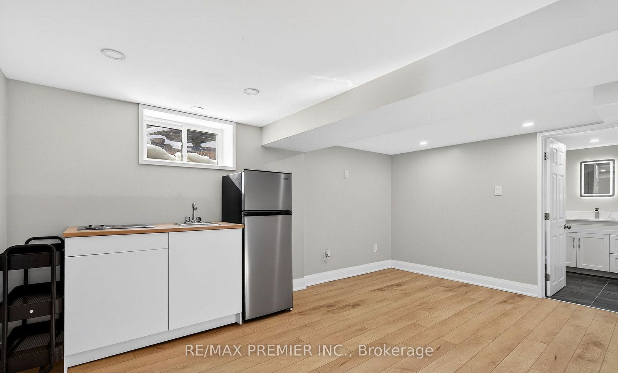 Additional image 3 of Basement-4848 Second Avenue, Niagara Falls, ON, L2E 4J1