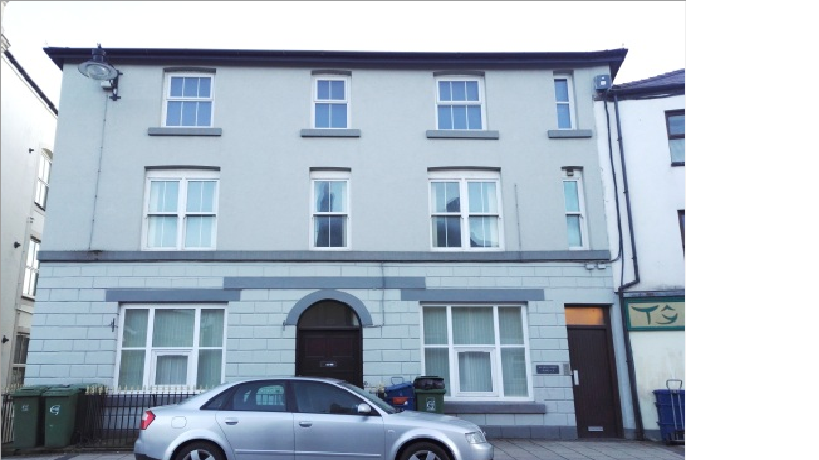 2 bed flat to rentHigh Street, Bangor LL57