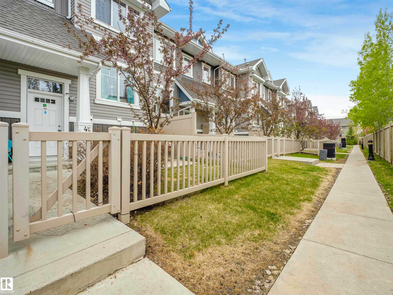 Additional image 2 of 44-1140 Chappelle Boulevard SW, Edmonton, AB, T6W2Z3