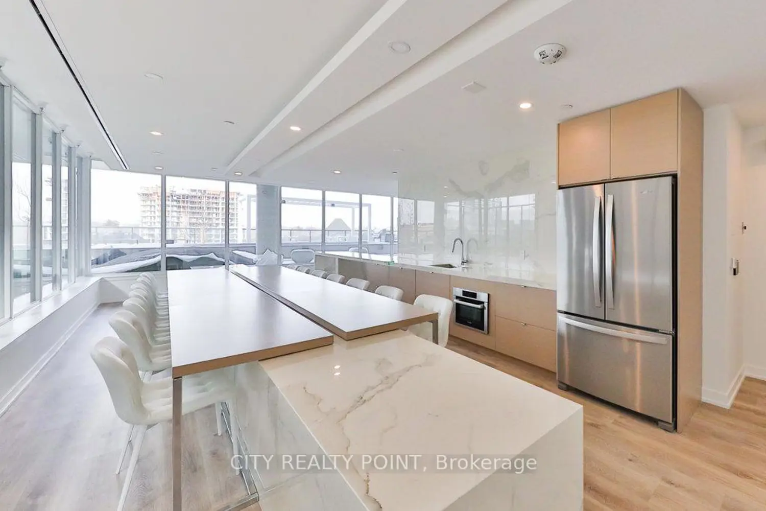 370 Martha Street 2204