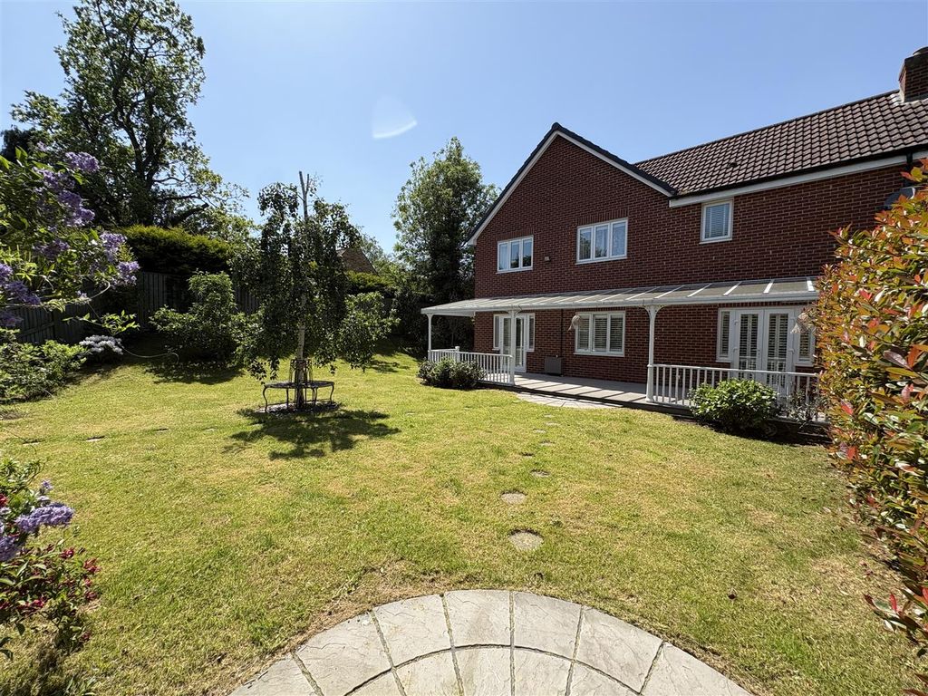 Additional image 18 of 5 bed detached house to rentGlaisdale Court, Darlington DL3