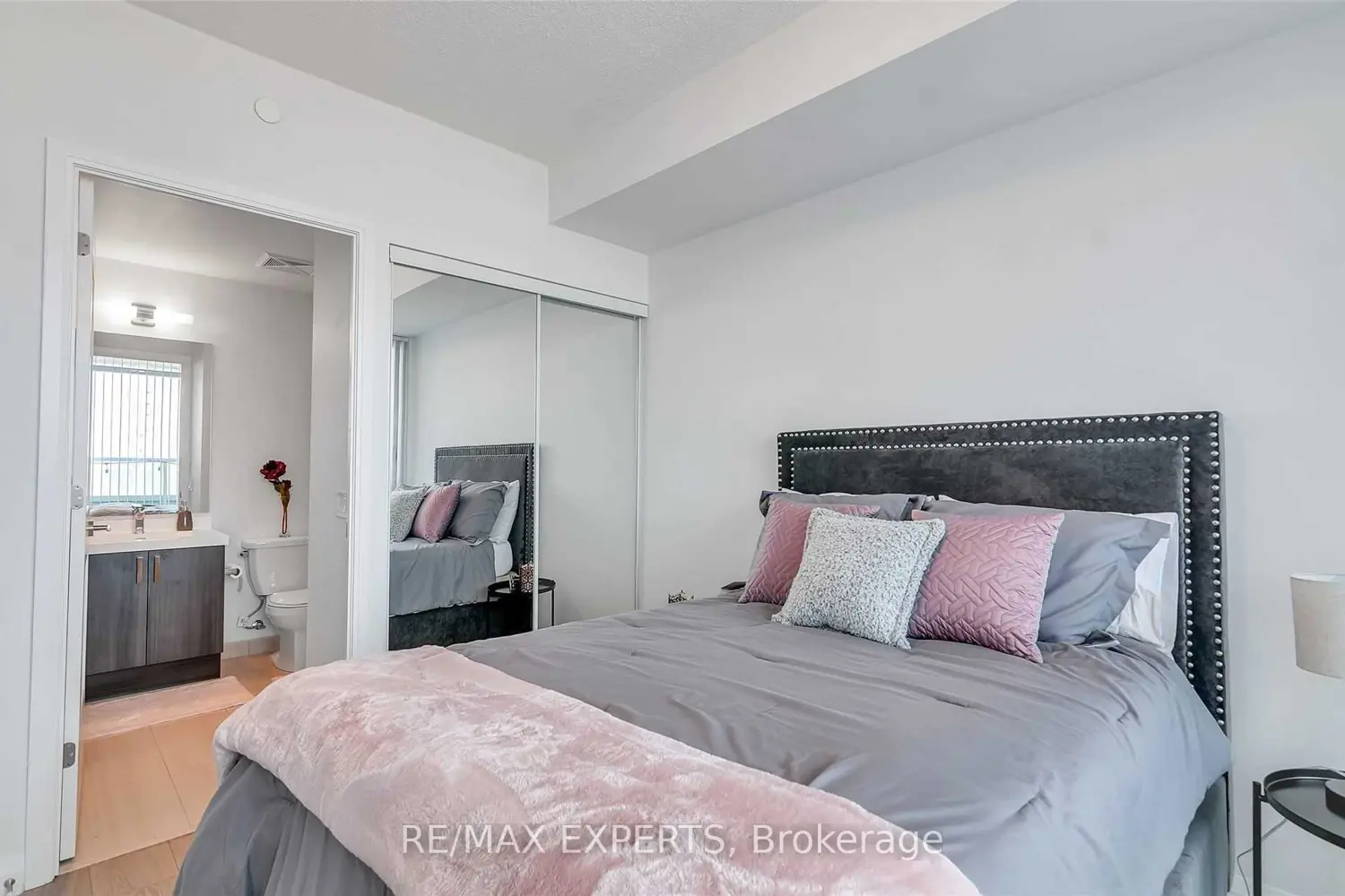 Additional image 11 of 7895 Jane Street 214