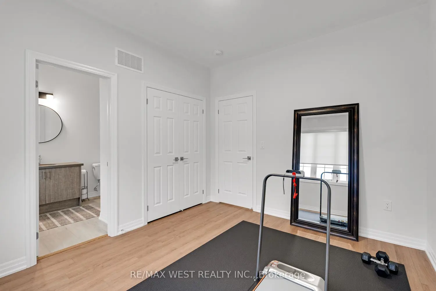 Additional image 10 of 24 Hanton Crescent