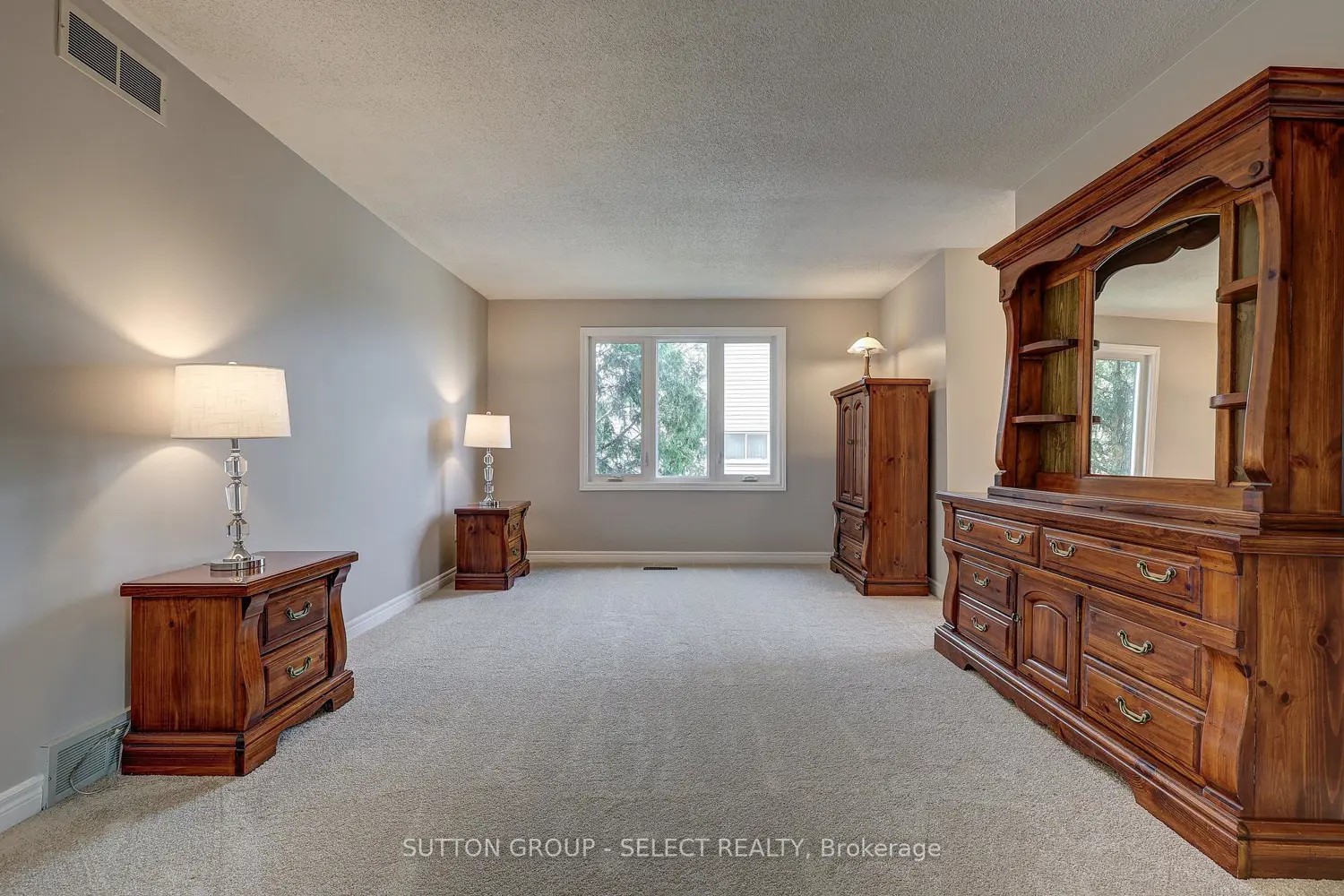 Additional image 14 of 462 Ambleside Drive