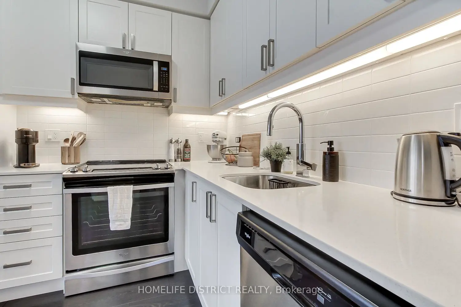Additional image 8 of 7895 Jane Street 717