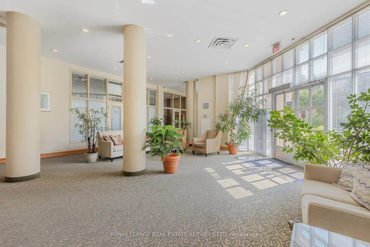 Additional image 9 of 11 Thorncliffe Park Drive 202