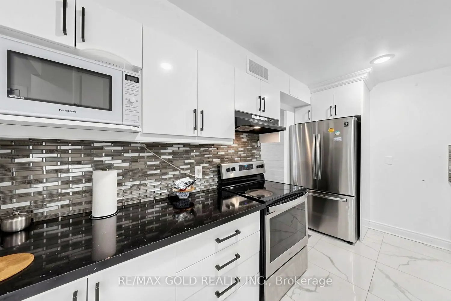 Additional image 9 of 2825 Islington Avenue 102