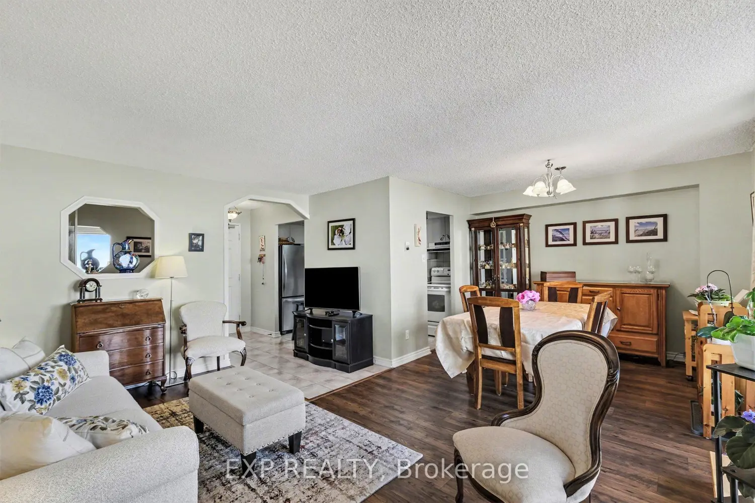 665 Bathgate Drive 1801 photo 5