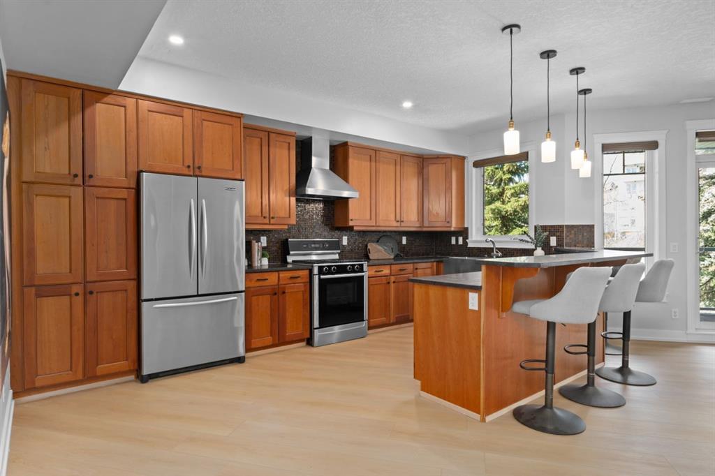 Additional image 4 of 525 5 Street NE, Calgary, AB, T2E 3W6